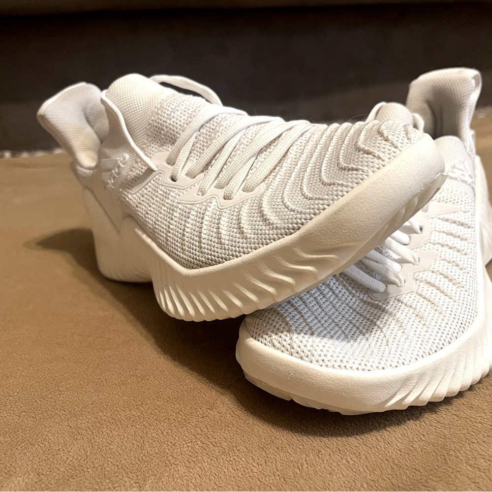 Woman’s Adidas Trainers